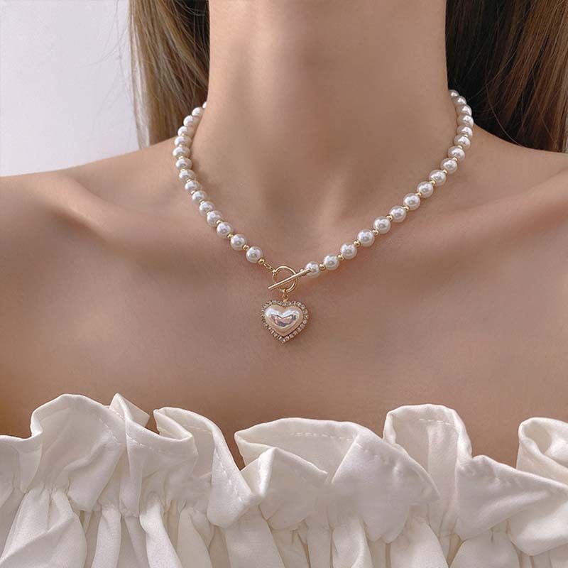 Pearl Collarbone Choker with Heart Pendant